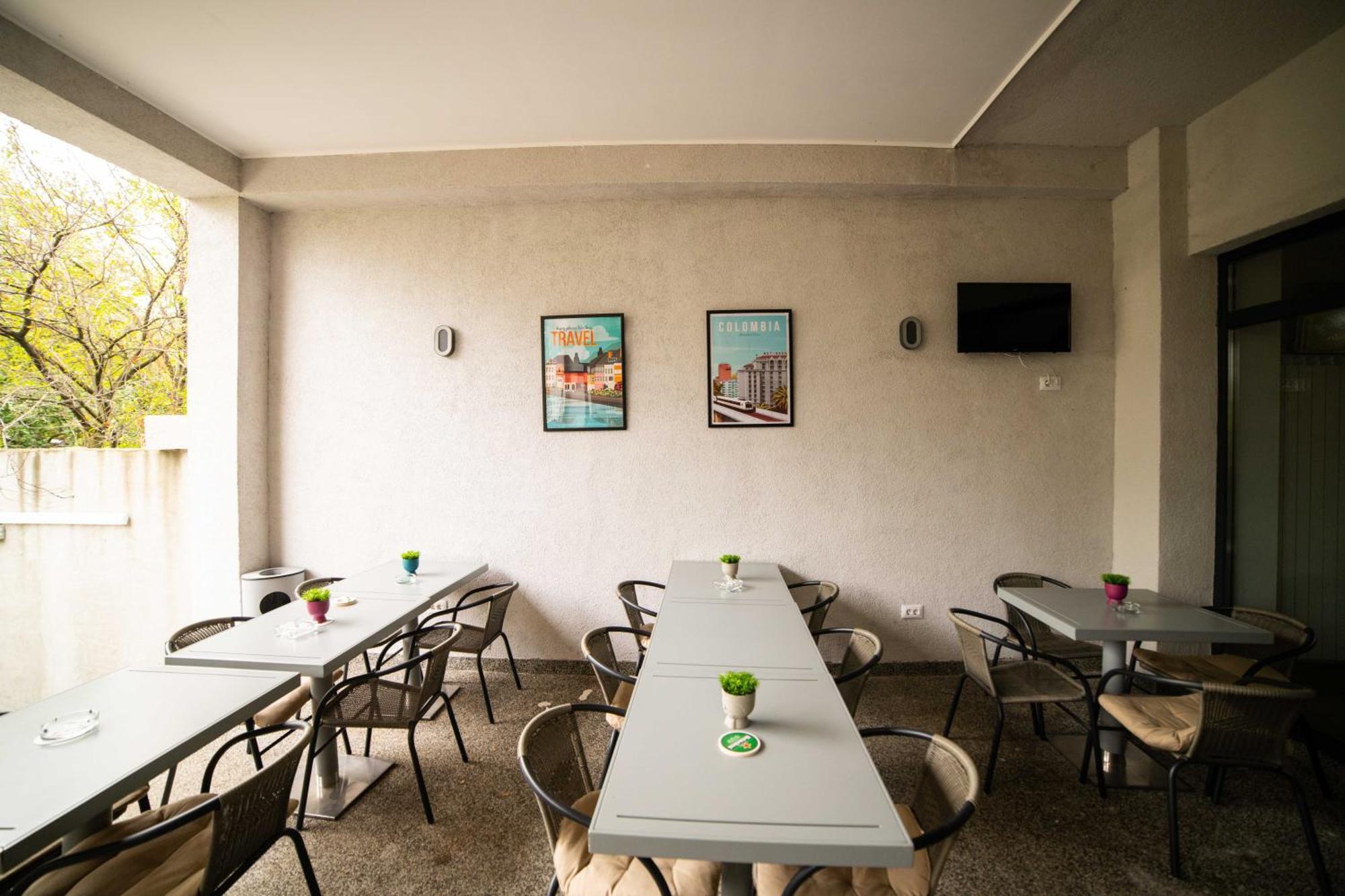 Bucharest Airport Accomodation Aparthotel Otopeni Exteriör bild