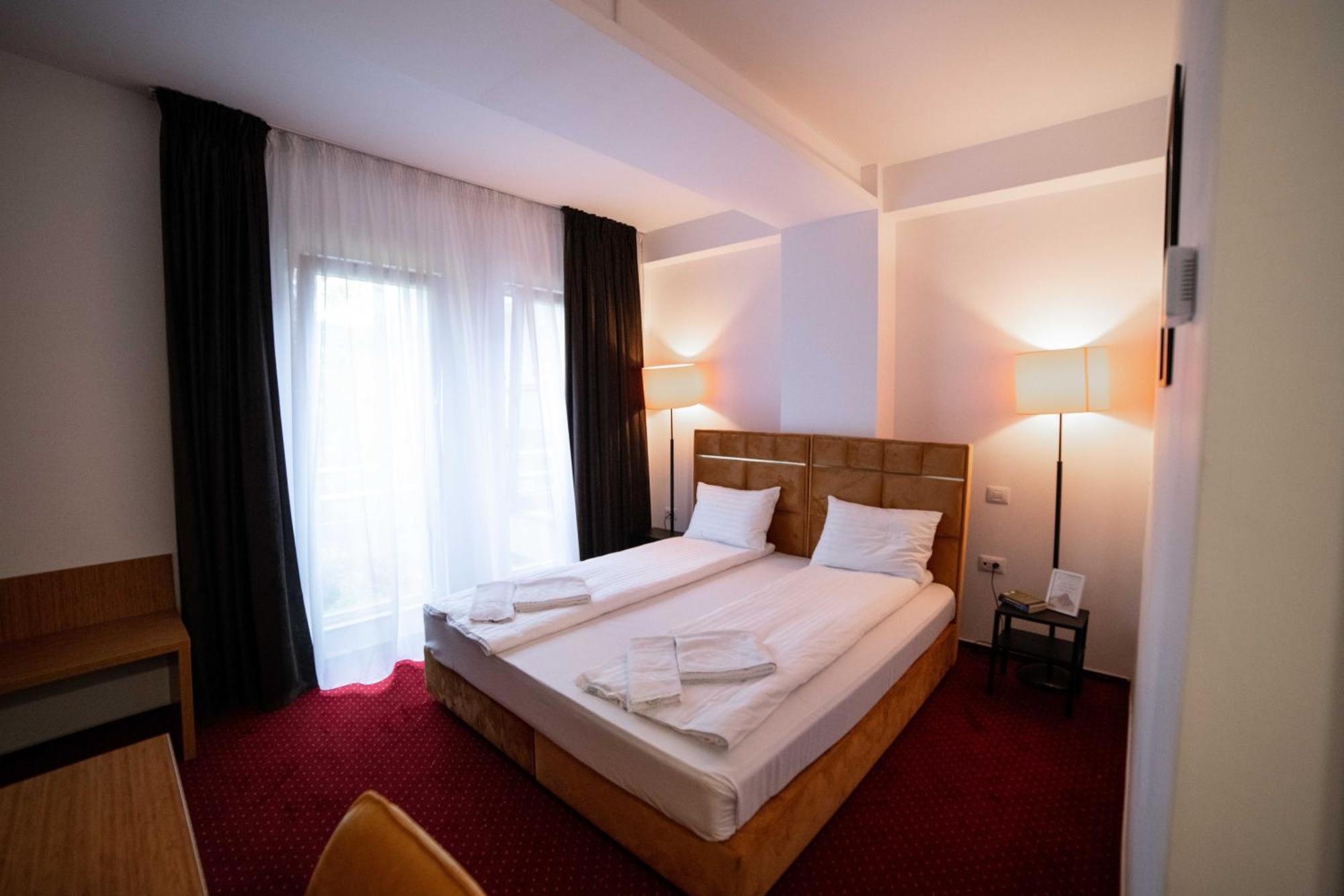 Bucharest Airport Accomodation Aparthotel Otopeni Exteriör bild