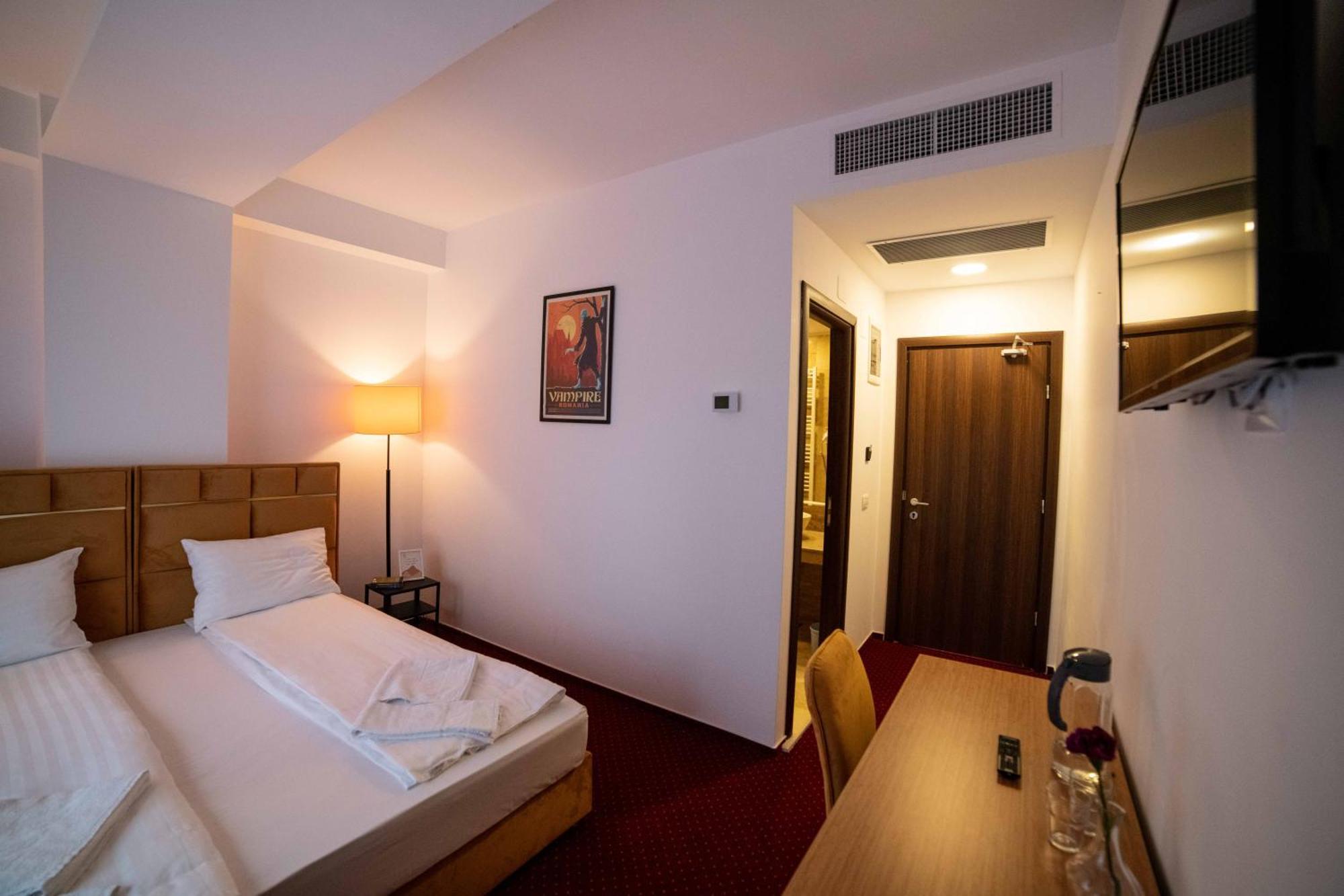 Bucharest Airport Accomodation Aparthotel Otopeni Exteriör bild