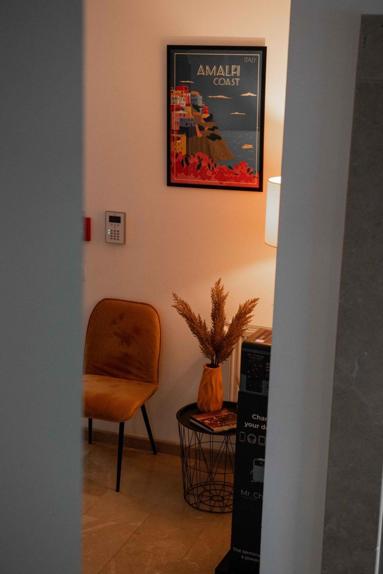 Bucharest Airport Accomodation Aparthotel Otopeni Exteriör bild